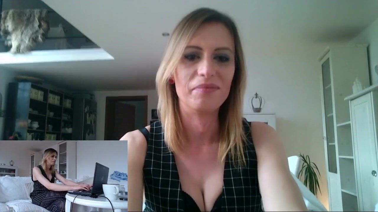 Special Locations Elisabets's Cam Show - 22.04.2018 Perfect Teen