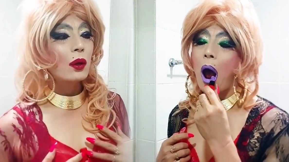 Bedroom sissy niclo sexy lipstick makeup after smoking4 Ro89 - 2