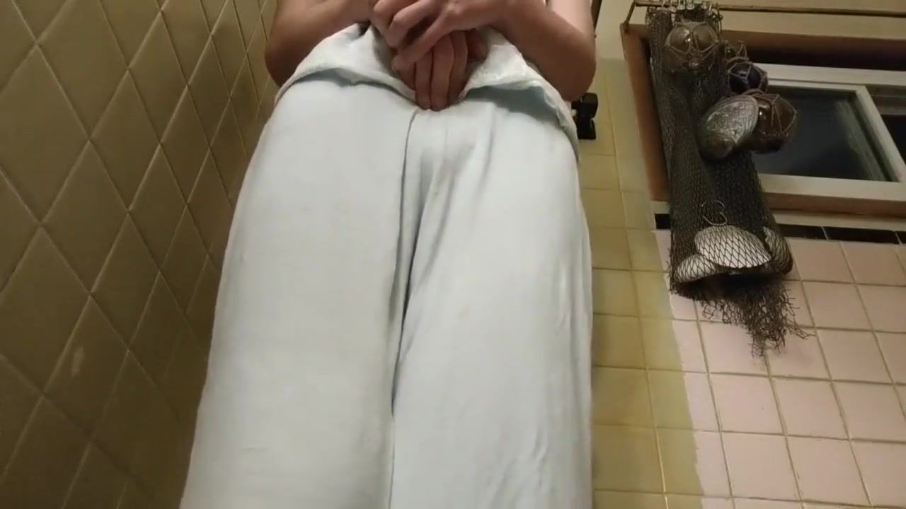 Titjob Peeing in my pajamas after holding it all day Femdom Clips