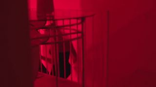 Porno Hot shemale got fucked in a red room of secret club Natural