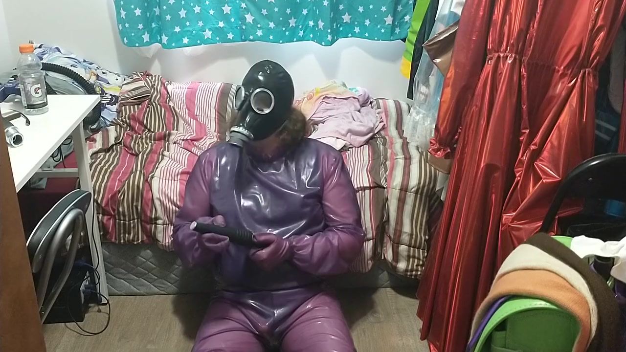 Webcamchat Latex Jelly Loose Purple Body Suit Over Swimsuit Gasmask Breathplay Vibrator Camster