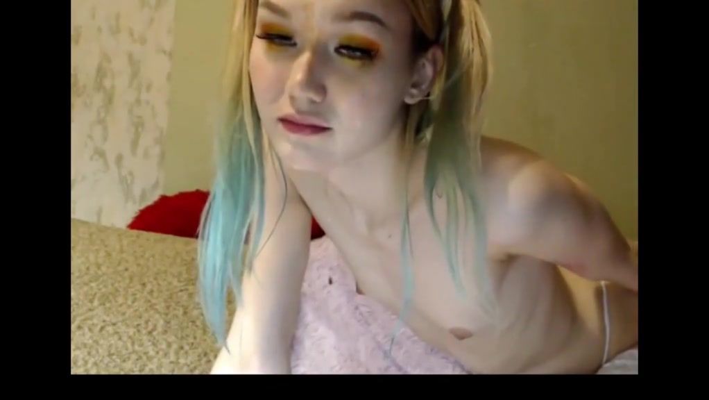 javx Sexy cam gurl chokes and plays Eros