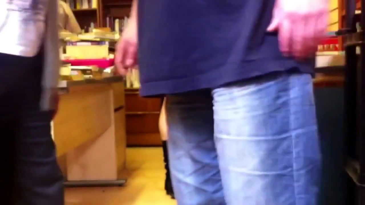 Parties tranny flashing in book store Boy Fuck Girl