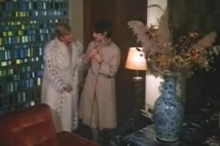 Bareback Carole Pierac in Fur Coat #5 TubeProfit
