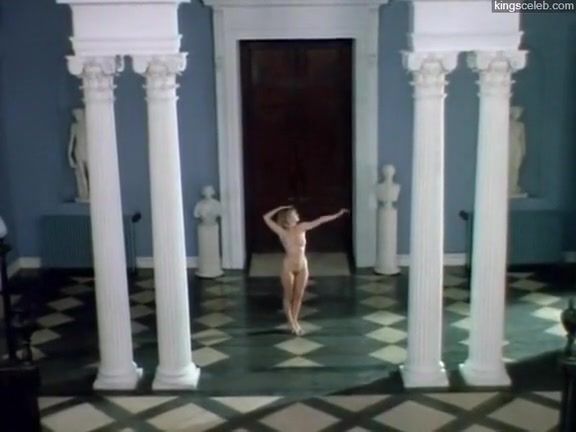 Gay Handjob Helen Mirren in Savage Messiah (1972) Mmf