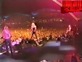 Sucking Dick Hole's Courtney Love in topless on stage at the Big Day Out 1999 Cavala