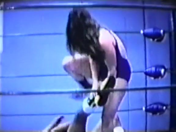 Ass Sex Mixed Ring wrestling. Vintage match 6 Wild Amateurs - 1