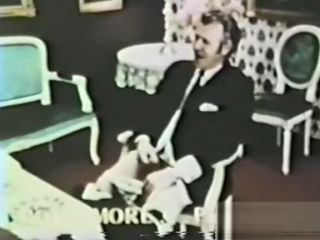 Body Massage Peepshow Loops 349 1970s - Scene 4 Blonde