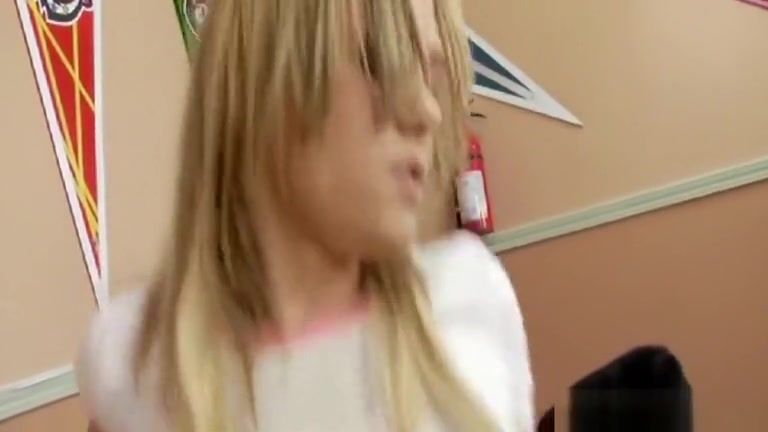 Blowjob Blonde Teen Awesome Fuck With Horn Brother Nifty - 2