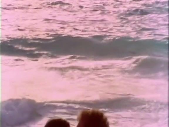 Latin 1977 - Beach Milflix - 1