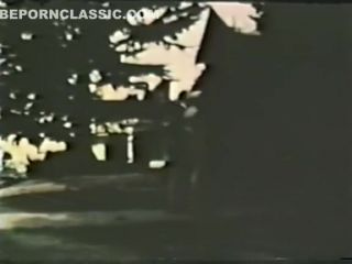 Ginger Peepshow Loops 403 1970s - Scene 4 Sexcam