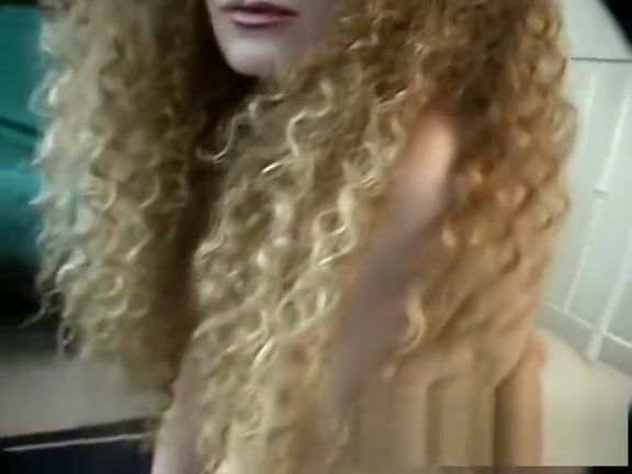 Culos Annie Body Petting Zoo Hairy Redhead with Facial Twerking