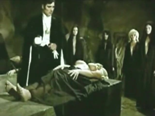 Amatuer Santo y el Vampiro (Censored Scene) HellPorno