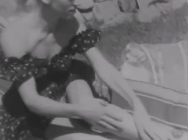 Stretching Miami Girl (1950's) Missionary Porn - 1