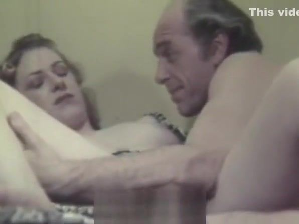 Instagram Old Man and Young Girl Hardcore (1970s Vintage) Pussy Fucking