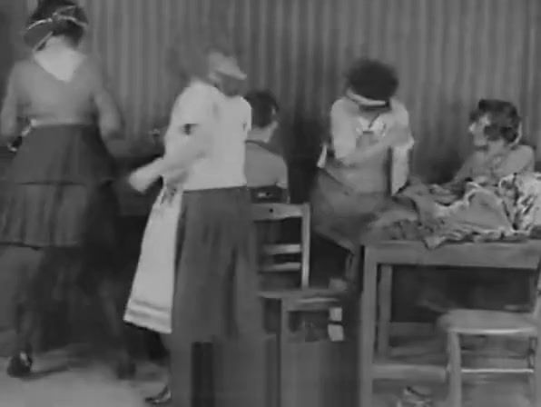 RealLifeCam Happy Teens Fuck and Spank Each Other (1920s Vintage) NewStars