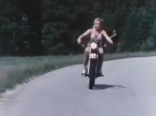 AssParade vintage 70s german - Der verbumste Motorrad-Club jagt geile Fuechsin - cc79 HollywoodGossip