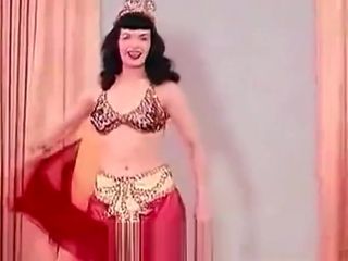 Milf Sex Sensitive Belly Dance of a Hot Pornstar (1950s Vintage) Hardcore Porn