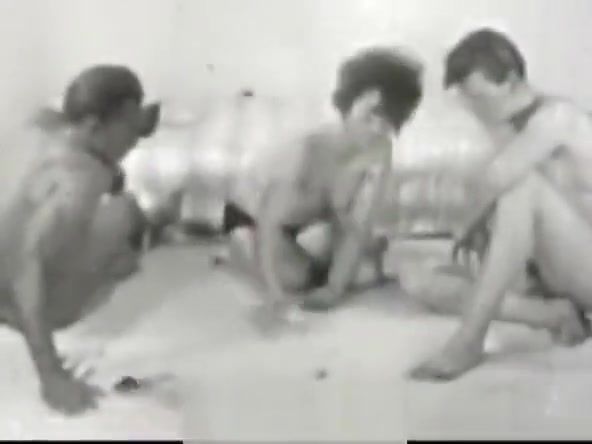 Interracial Hardcore Dice Undressers Fucking in a Threesomes (1960s Vintage) Hd Porn - 1