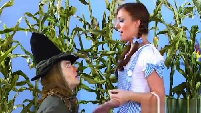 Vporn Classic The Wizard Of Oz Parody Amateur Blowjob