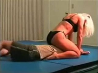 X-Spy mixed wrestling fbb Christine Fetzer bodybuilder scissors part 2 Sexcam
