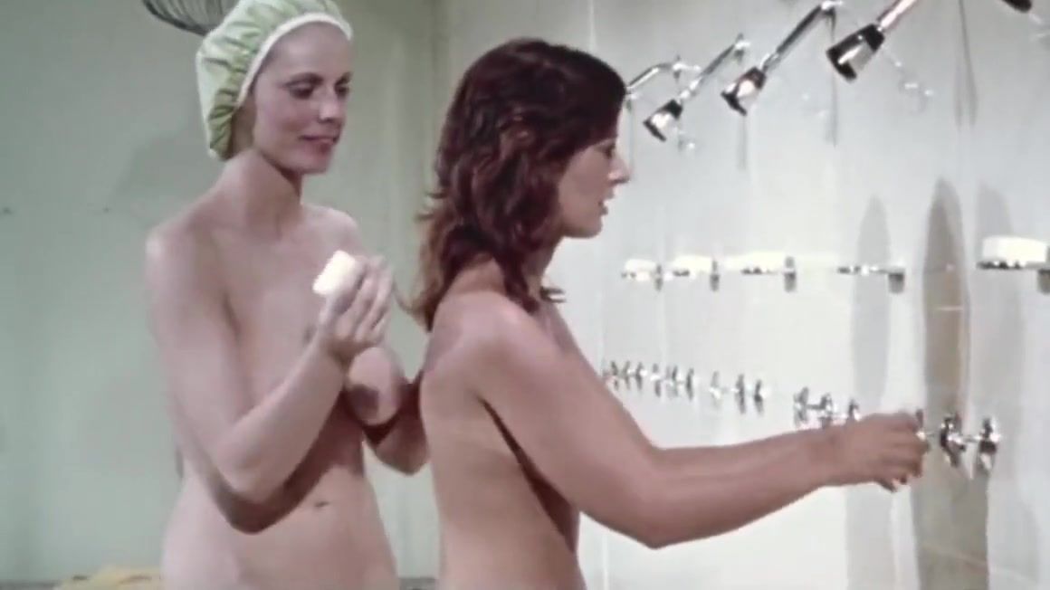 Sexo Shower scene from. Prison Girls, vintage Sexy - 1