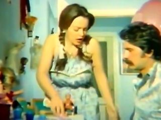 Flirt4free Arzu Okay - Bir Tanem (1977) Gay