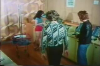 Bigbutt Candida Royalle Has A 70's Retro Fuck In The Laundromat Rough Sex