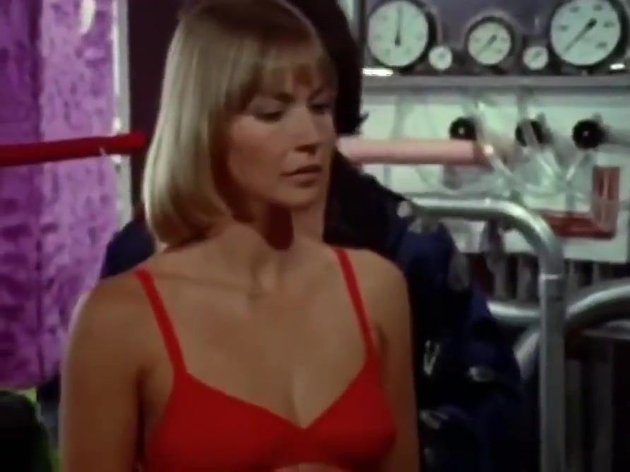 Stunning Nude Scenes from 1973 Film Alvin Purple XGay