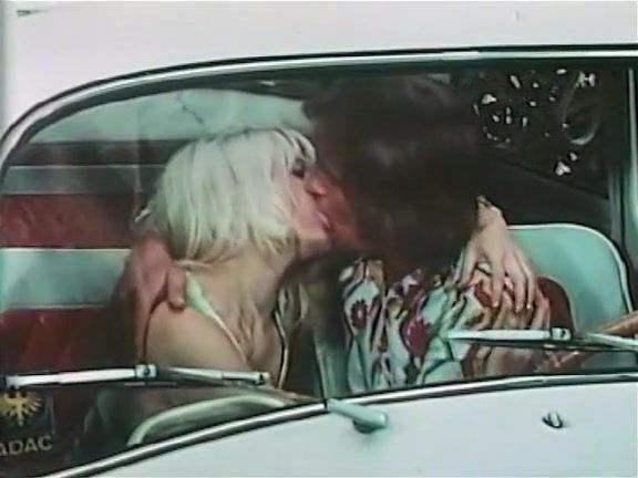 Kiss Madchen auf Stellungssuche – Der Hostessen Sex-Report Video-One - 1