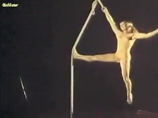 ClipHunter Nude female circus acrobat Horny Slut - 1