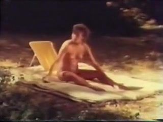 Con Woman dreams of camping - (Great Vintage Lesbian Scene) Katsuni