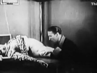 Trap Vintage Erotica (1930) 2-2 xLx Cavalgando