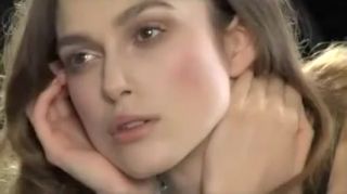 Livecams Keira Knightley Showing Off Her Cleavage Massages