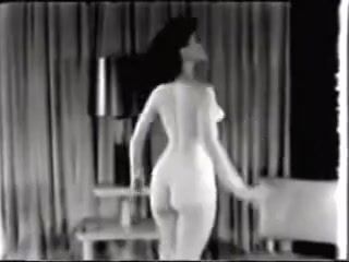 Luscious Hottest classic porn video from the Golden Century Desi