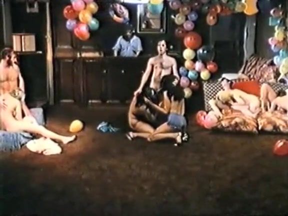 18Lesbianz Best retro porn clip from the Golden Age Cum
