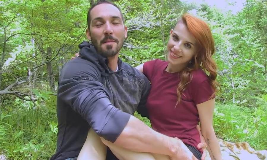 Video-One Redhead French gf blows penis in the woods SVScomics
