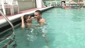 Tmz Pool side gay BJ and shower fuck with a skinny guy and hunky man White