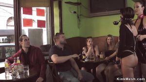 BBCSluts Euro babe gets facials in public bar Sucking Dicks