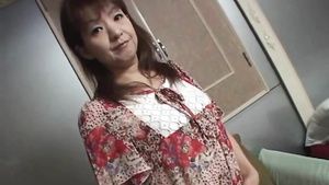 Sloppy Blowjob Saori mother I´d like to fuck 44 years old - amateur sex Candid
