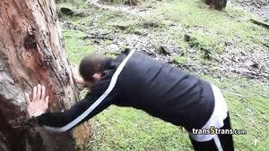 Uncensored Guy meets tranny outdoor and screw her Gaycum
