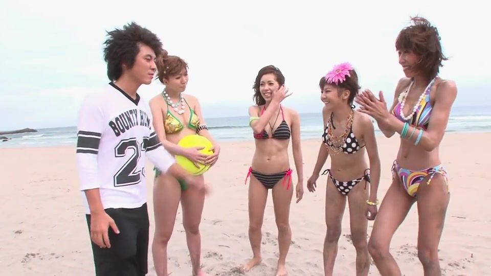 Solo Female Guys give four Aisan sexy beach babes orgry fuck of their life ElephantTube