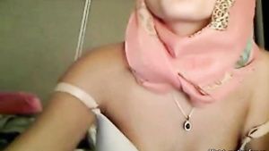 Red Arab Egypt Teenager Orgasm Squirt On Webcam Thot