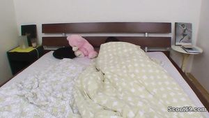 Scandal Mommy Wake Up 18Yo Girl Man With Oral Sex and get Assfuck Hump Young