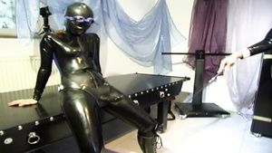 xPee Kinky Sex Plays With German Latex Slave Striptease