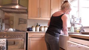 Exgf Blonde mature mom Sapphire Louise masturbating in the kitchen 1080p Girl Sucking Dick