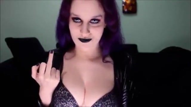 ViperGirls Insane goth girl teasing the camera Pussyfucking