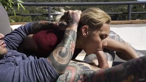 Rough Porn Vetonica Leal gives a tatted stud's big cock a ride till he come Domina