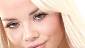 Great Fuck Sexy spinner Elsa Jean Goes Black - interracial porn video Nice Ass