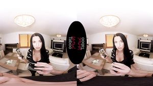 Swallow Glamour MILF Ania Kinski VR porn video Cam